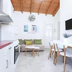 Casa Niovi, Acharavi