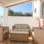 Casa Niovi, Acharavi