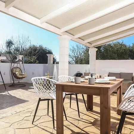 Casa Niovi, Acharavi Tatil Evi