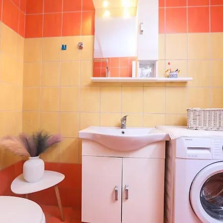 Casa Niovi, Acharavi