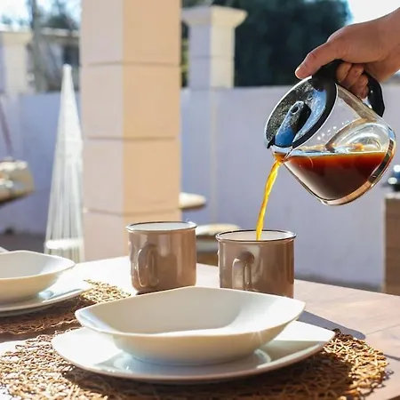 Casa Niovi, Acharavi Tatil Evi