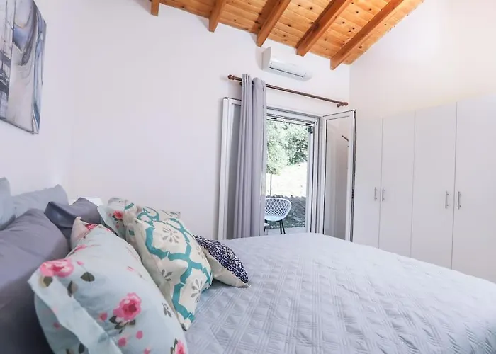 Casa Niovi, Acharavi *