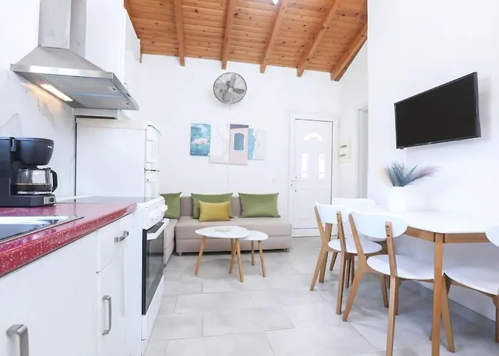 Casa Niovi, Acharavi